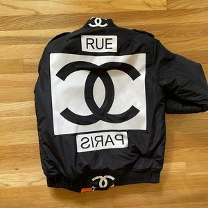Cute jacket not authentic
